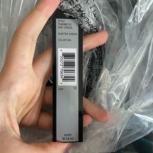 Tahari Green Velvet Long Sleeve Stretch Gown